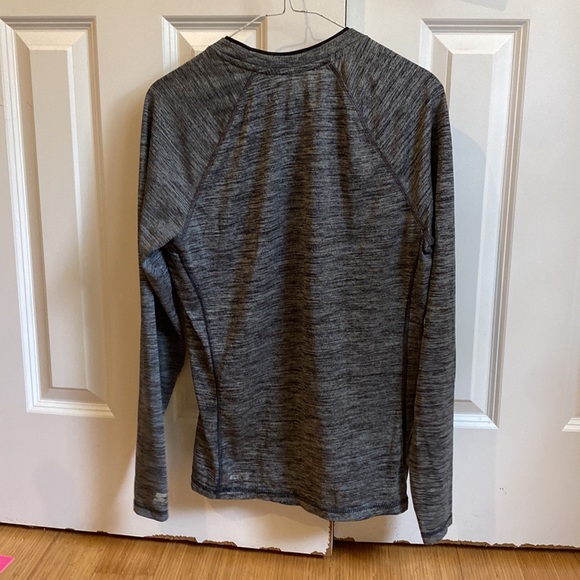 Athletic long sleeve - Picture 2 of 2